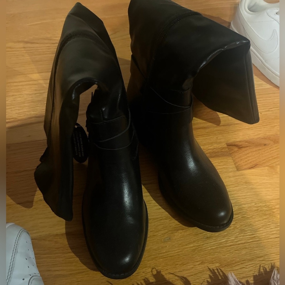 Black Tall boots